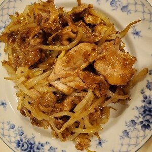 電子レンジもやしで簡単！(^^)豚肉の生姜焼き♪